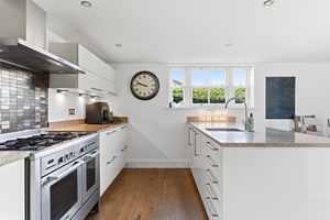 Photo 19- click for photo gallery